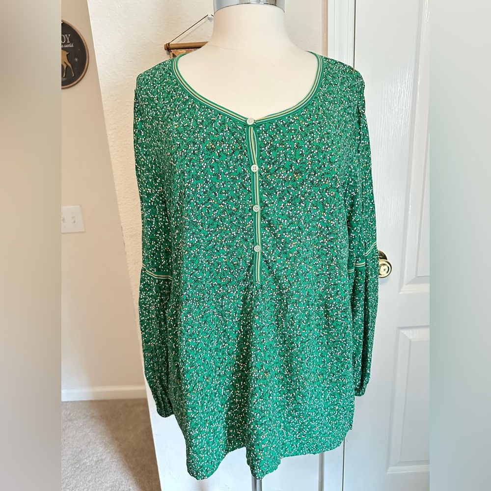 Max Studio London Green Floral Top Size 3X